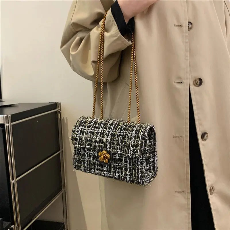 Bolso acolchado asa de cadena