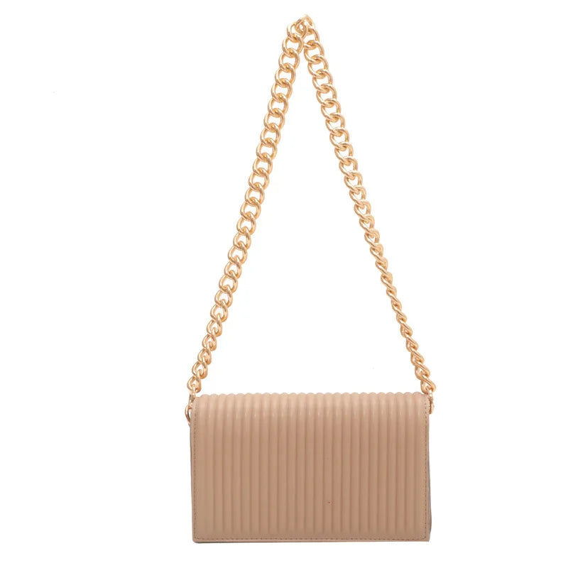 Bolso con cadena