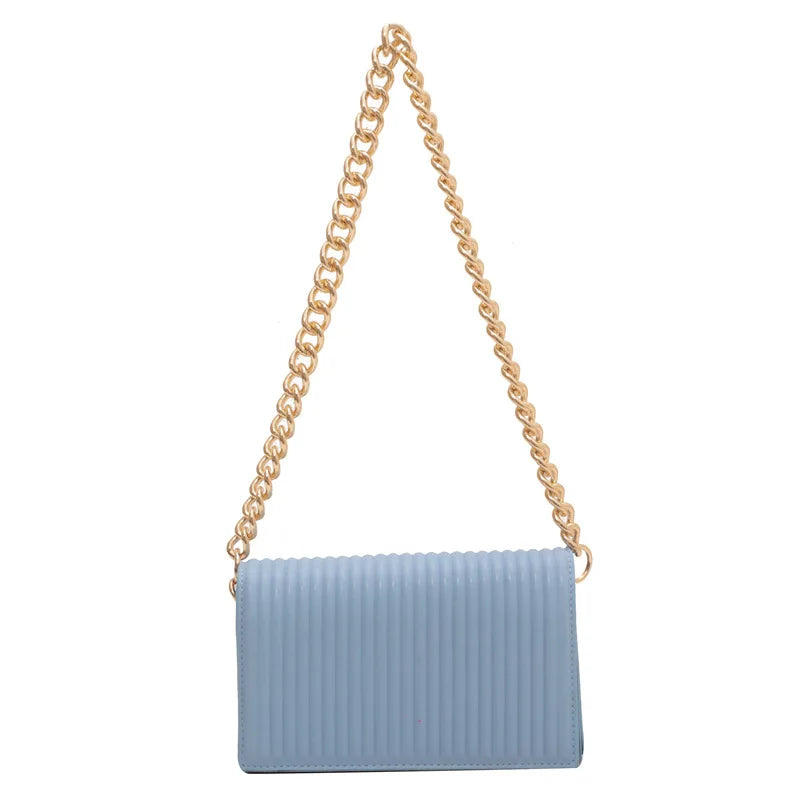 Bolso con cadena