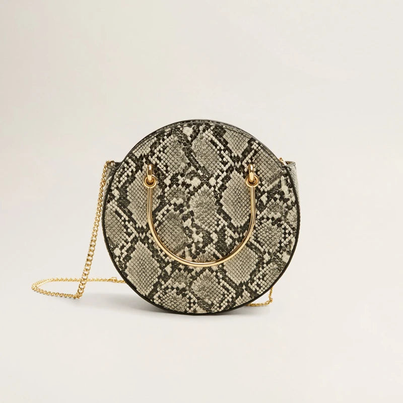 Round Clutch With Chain The Store Bags black 